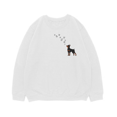 Свитшот "Цвергпинчер и бабочки"