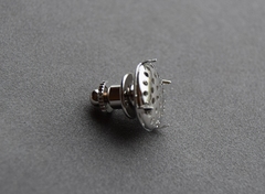 Основа для броши с отверстиями. Производитель Япония.