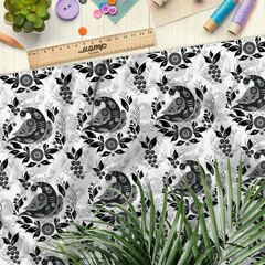 Ткань штапель чёрные голуби и черника на белом фоне