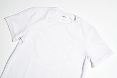 Футболка классическая с нашивкой на спине