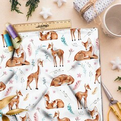 Ткань флис оленята из мультиков на белом фоне с листвой