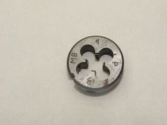 Плашка М8х1 d=25мм