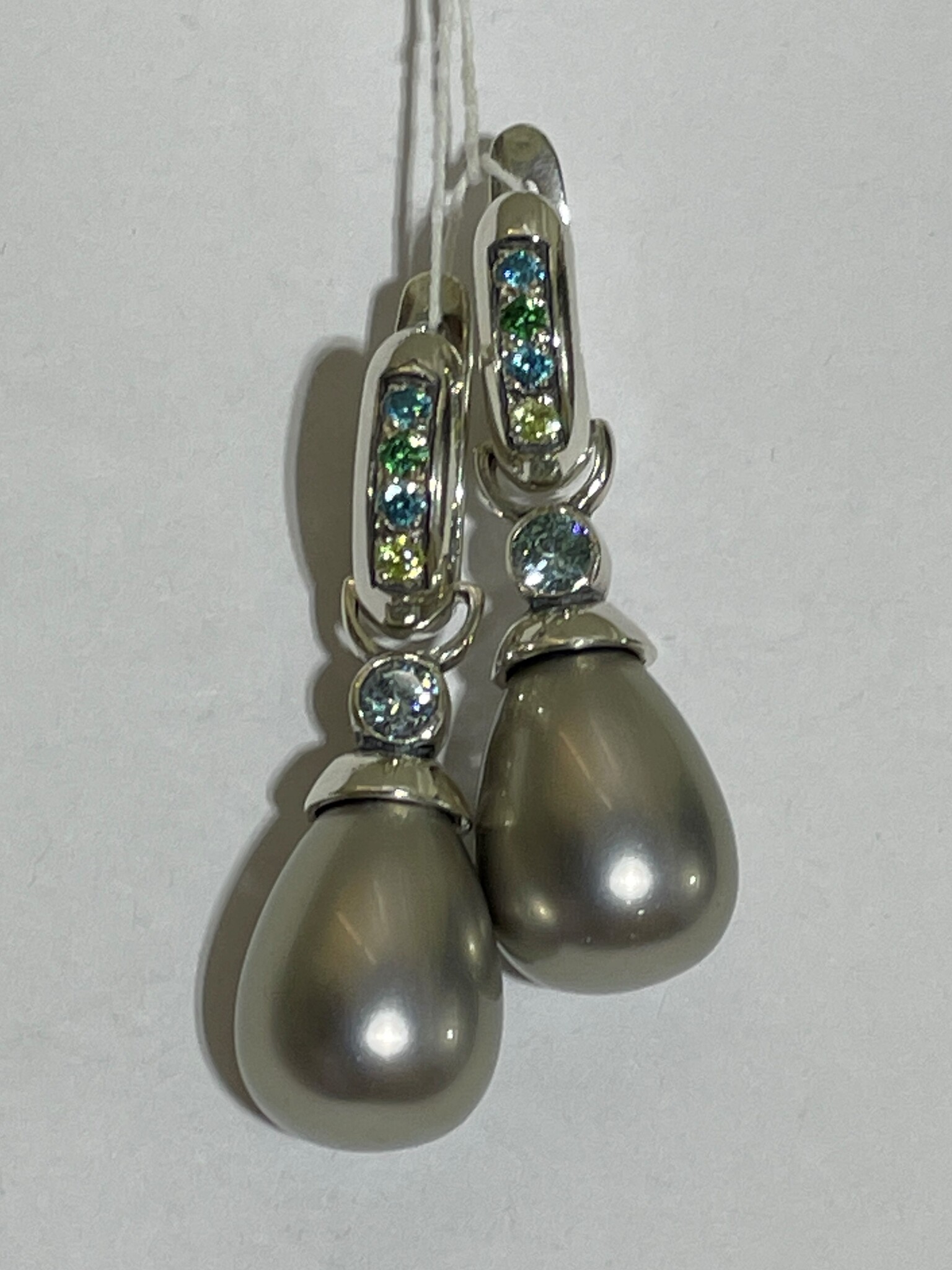 Подиум  (серьги из серебра)