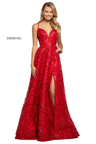 Вечернее платье классическое красное