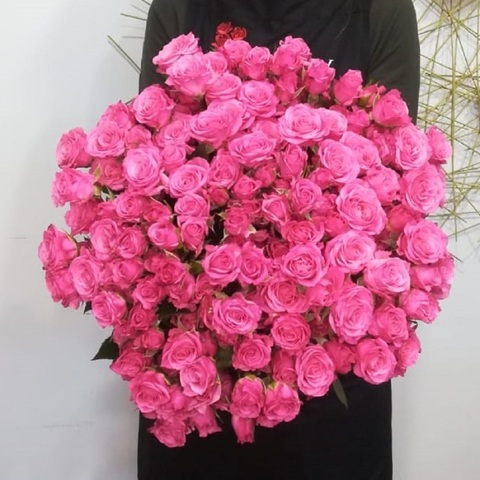 Букет из 21 кустовых роз Розовый фламинго