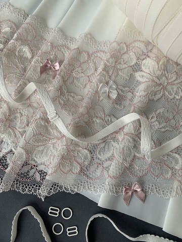 Кружево эластичное молочное/пыльно-розовое 21 см, Китай