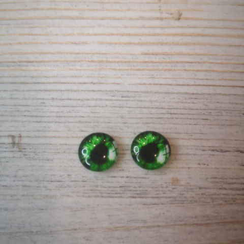 Глазки стеклянные круглые клеевые Зеленые 10мм (2шт)