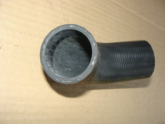 Патрубок  УАЗ нижний (отводящий)