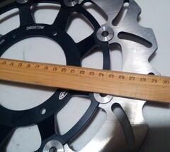 Передний тормозной диск ARASHI для HONDA CBR R 250 / CBR R 300 / черные