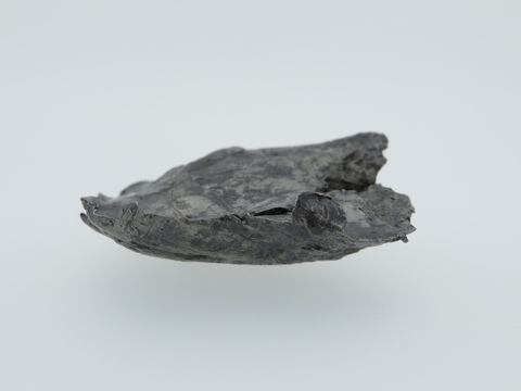 Метеорит Сихотэ-Алинь осколочный образец