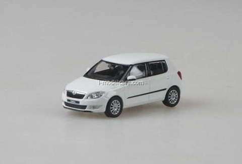 Skoda Fabia II facelift 2012 white Candy Uni Abrex 1:43
