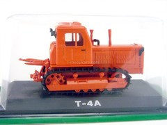 Tractor T-4A red 1:43 Hachette #17