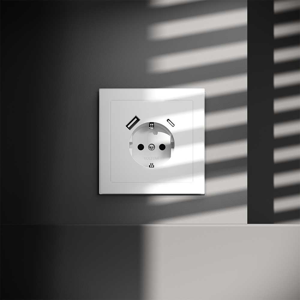 Розетка встраиваемая Voltum S70 с заземлением и защитными шторками, 16А, с USB, A+С, (белый матовый) VLS040502