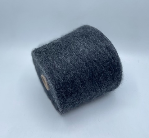 Mister Joe (пр.Италия),art-Preston 1000м/100гр, 35% Мохер, 35% Альпака 30% Полиамид, цвет-Антрацит с проседью(203/691), арт-36400