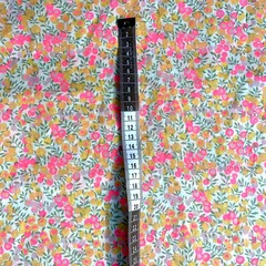 хлопок с яркими цветами  фото