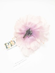 Брошь с заколкой Pankigno Design с реалистичным пионом