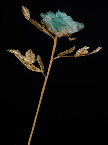 Веточка с розой 30х48см ChristmasDeLuxe голубая с зеленым