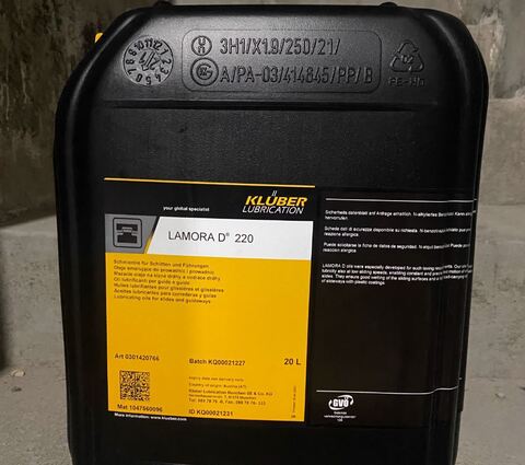 KLUBER Lamora D 220 - масло для направляющих скольжения во фрезерных, токарных станках - 20 л