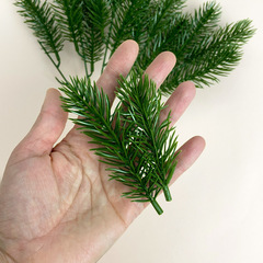№2 Еловая ветка, декор зимний, рождественский, 15 лапок, букет 30 см, набор 5 букетов.