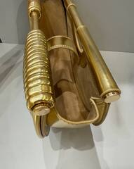 Стильная сумка клатч полукруг в стилистике BOTTEGA