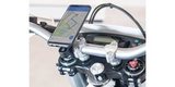 Набор универсальных креплений для смартфона на мотоцикл SP Moto Bundle Universal пример использования