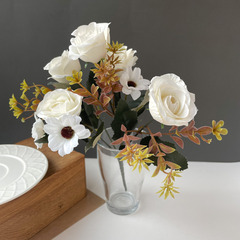 Розы искусственные белые, букет 5 голов, 29 см.