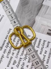 Пришивной элемент Скиап. золотистый 