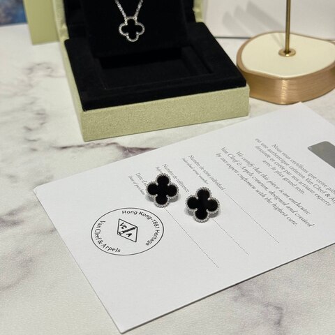 Серьги VAN CLEEF & ARPELS Vintage Alhambra