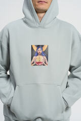 Худи с девушкой от «Чайной бухты»