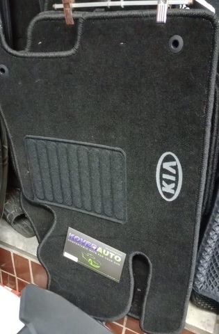 Ковры салона текстильные черные Maximal в ассортименте