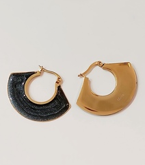 a068-sergi-v-forme-veera-s-ehmalyu-v-stile-celine