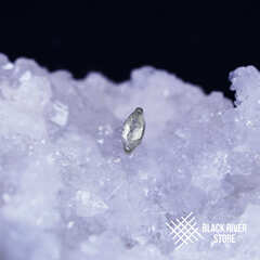 One Marquise HM Labradorite
