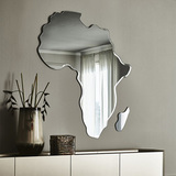 Зеркало Africa, Италия