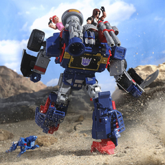Фигурка Hasbro Transformers & G.I. Joe: Soundwave, Thunder Machine from Dreadnok, Zartan and Zarana