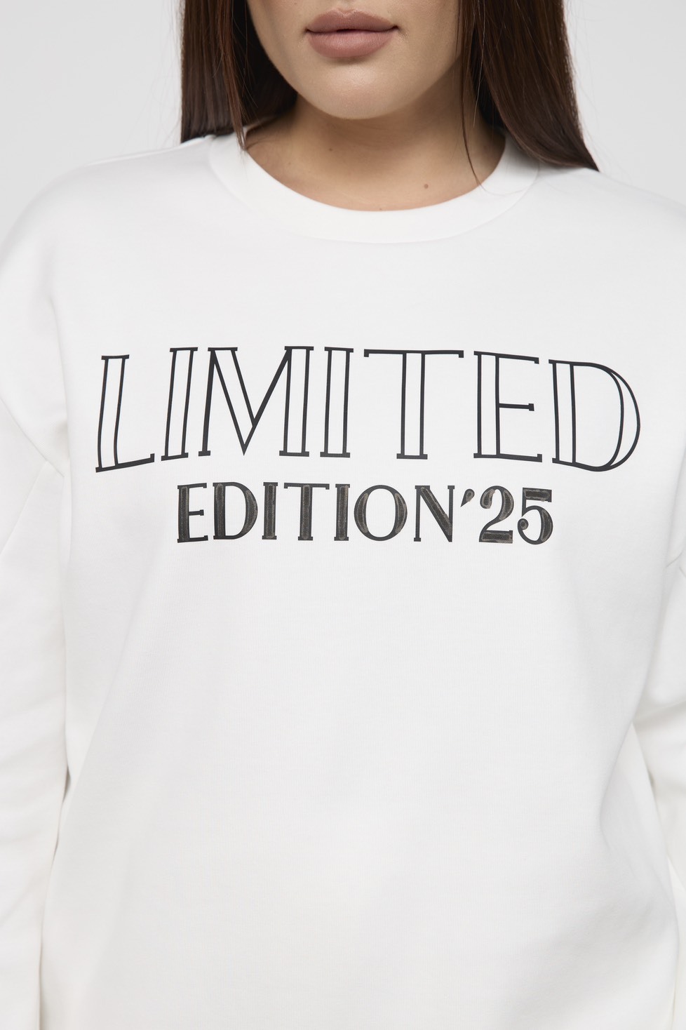 Свитшот из трикотажа с надписью "Limited edition", молочный