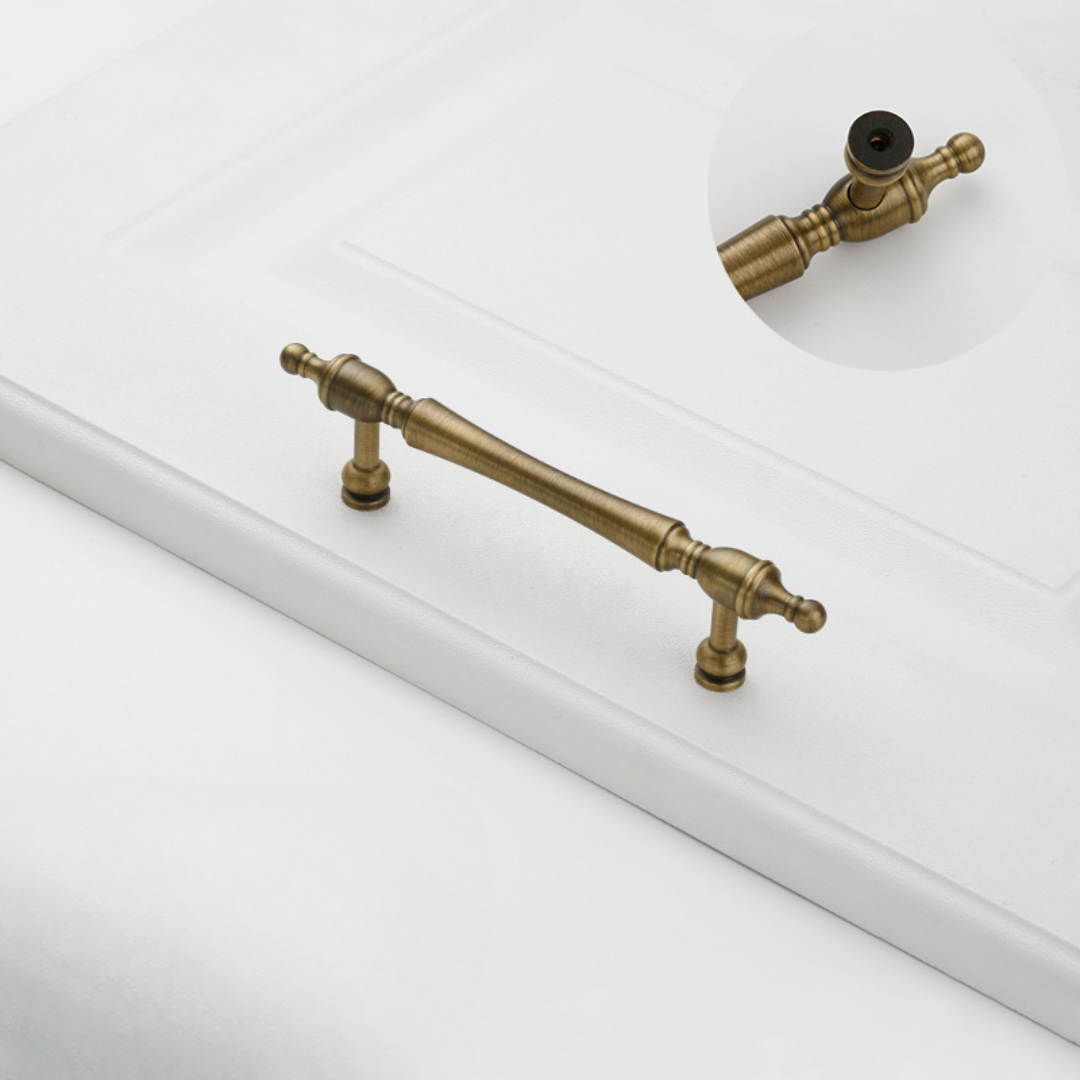 Мебельная ручка