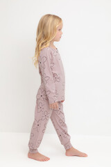 пижама  для девочки  К 1561/розово-сиреневый,контурные цветы