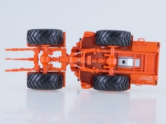 Tractor K-701 Kirovets orange 1:43 AutoHistory