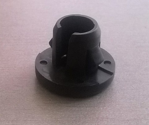 КРОНШТЕЙН УПОРА КАПОТА SOLARIS, RIO III HYUNDAI/KIA