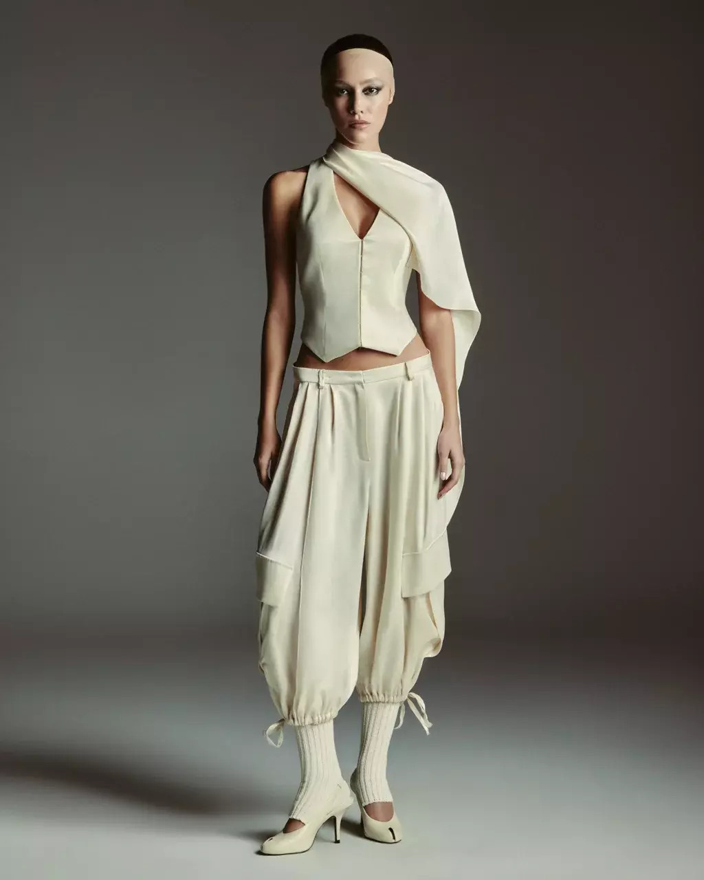 Жилет жемчужный