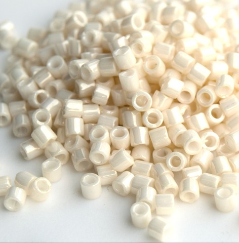 DBL-0203 Ceylon light yellow