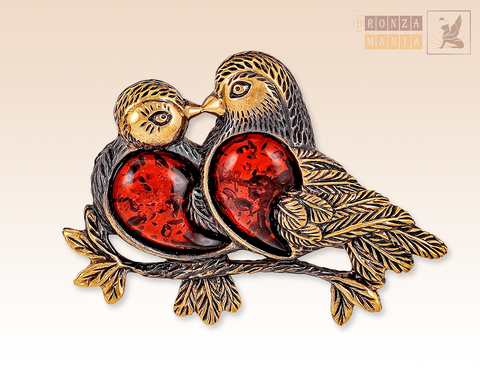 брошь Голубки