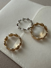 84622- Сет из трёх колец LV в качестве lux