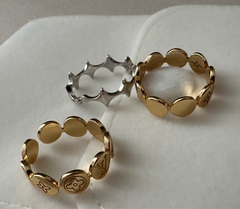 84622- Сет из трёх колец LV в качестве lux