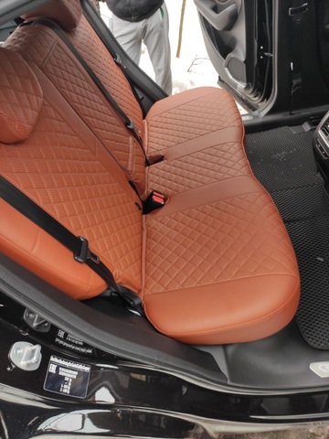 Авточехлы BMW X1 (E84) с 09-15г. Авточехлы BMW X1 (E84) с 09-15г.