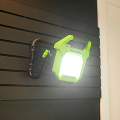 LED-прожектор Greenworks G24WL 24V (2000Лм) с гибридным питанием, без АКБ и ЗУ