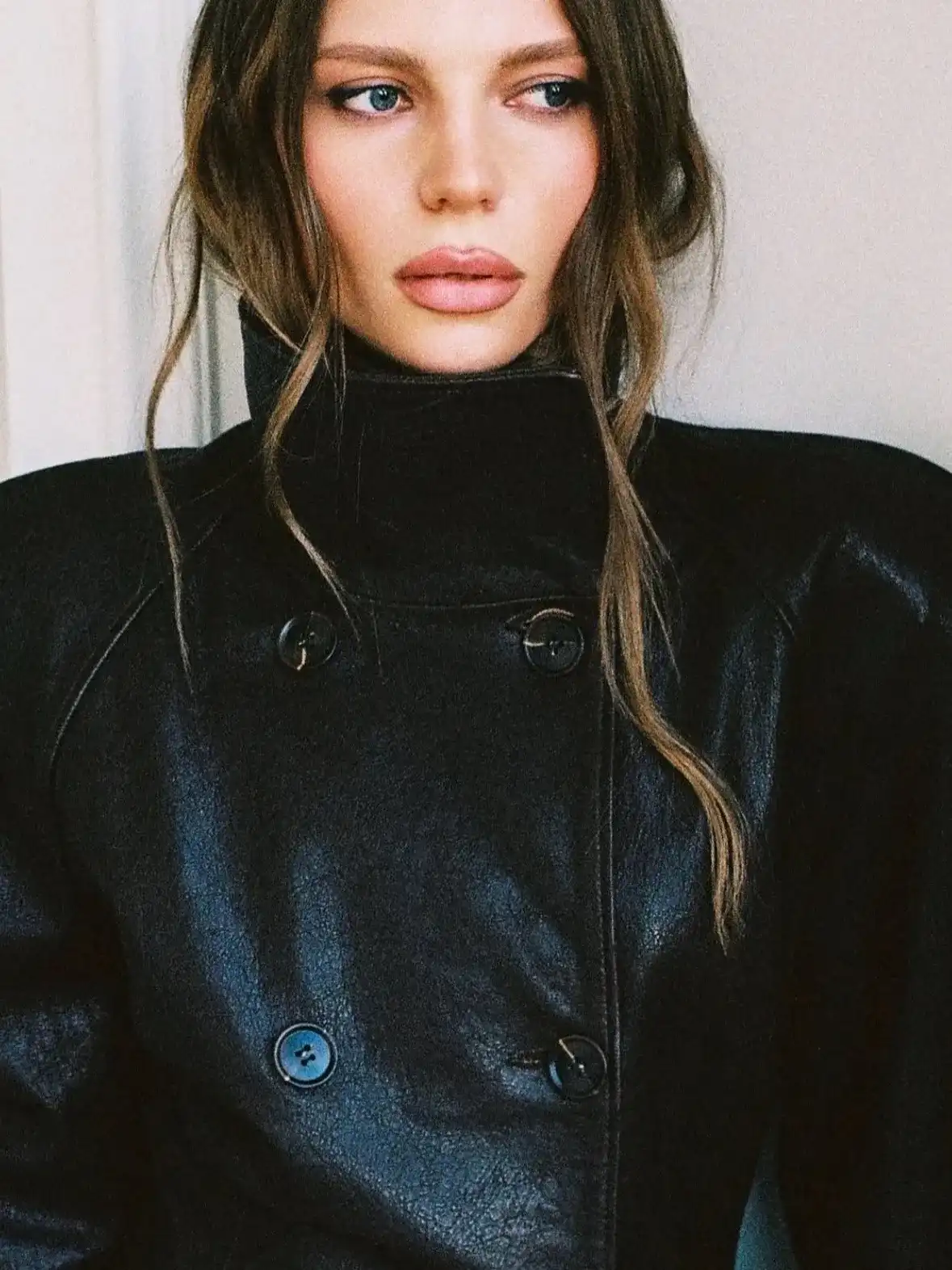 Кожаный тренч, Черный