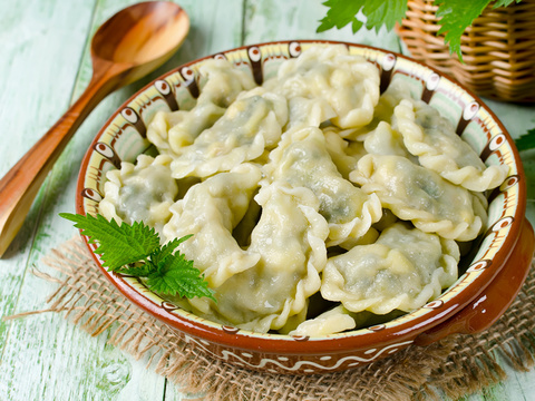 Вареники с солёным творогом и зеленым луком