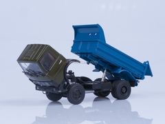 MAZ-5551 tipper early cabin 1988 khaki-blue AutoHistory 1:43