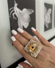 83502-kolco-glaz-eye-obemnoe-s-mikrozhemchugom-v-limonnoj-pozolotev-stile-schiaparelli